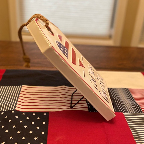 God Bless America Sign, Patriotic Tag Shaped Metal Wall Decor, July 4th Decor - Picture 11 of 14